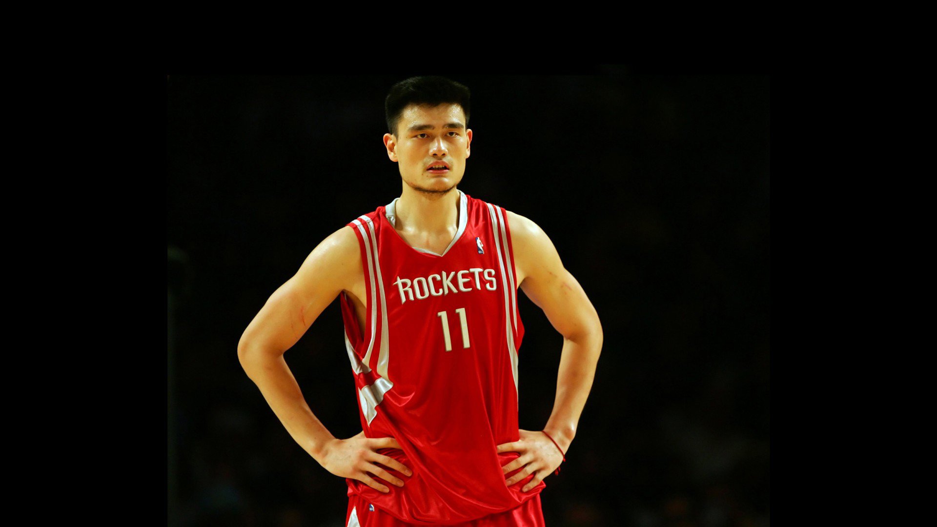2-1爆冷!2026世界杯G组惊现神剧情,越南绝杀罗马尼亚,奥斯梅恩天神下凡一战封神